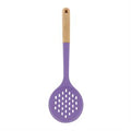 Espumadora de silicona morada con mango de madera Bonita Home