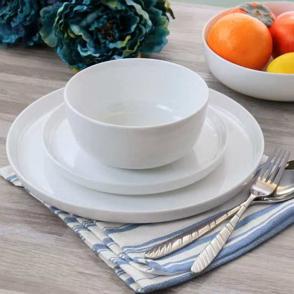 Juego de vajilla de cerámica fina Gibson Home White Deco de 16 piezas en blanco