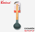Cucharon de silicón con mango de madera